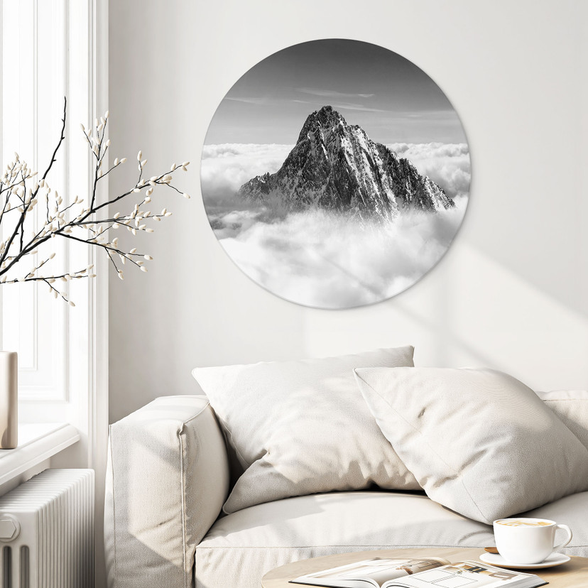 Wandbild Bergspitze über den weißen Wolken - Alu-Dibond - Rund