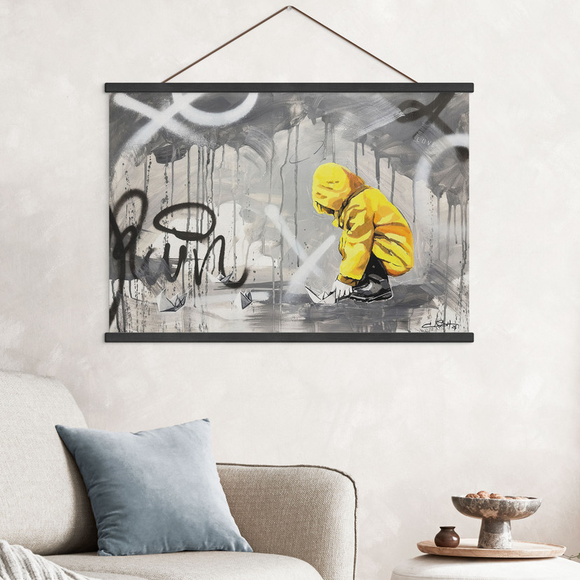 Affiche textile Enfant avec Bateau en Papier Street Art - Habib