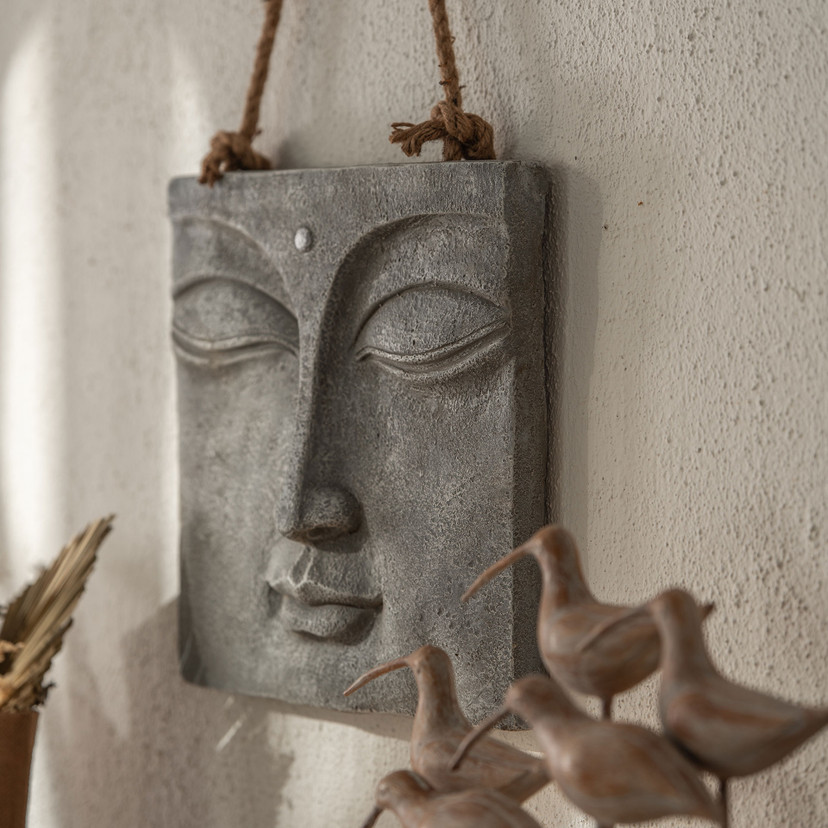 Buddha Gesicht Wandskulptur - Asiatische Wanddeko aus Kunststein - mit Seil 40x40 cm
