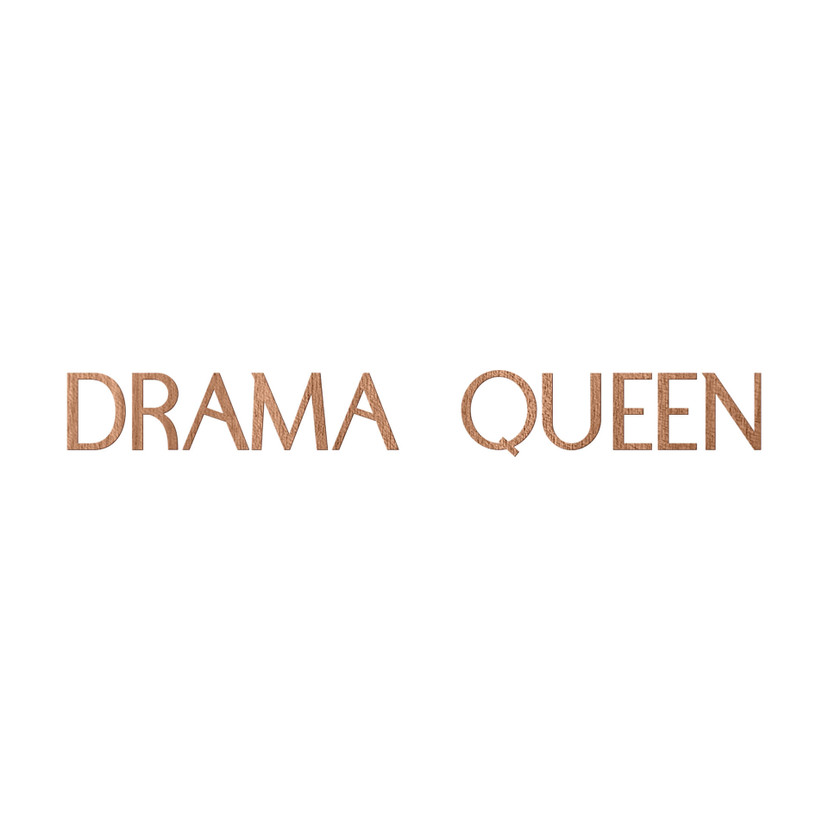 Drewniany napis Drama Queen - mahoń