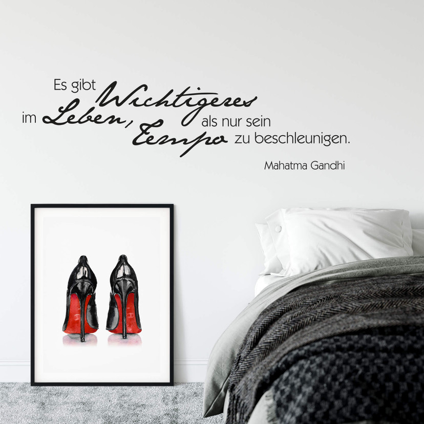 Wandtattoo Es gibt wichtigeres im Leben