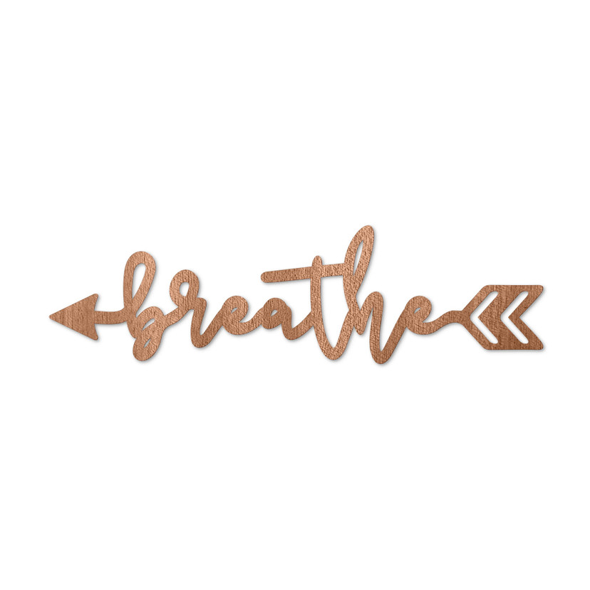 Drewniane litery mahoń - strzałka Breathe