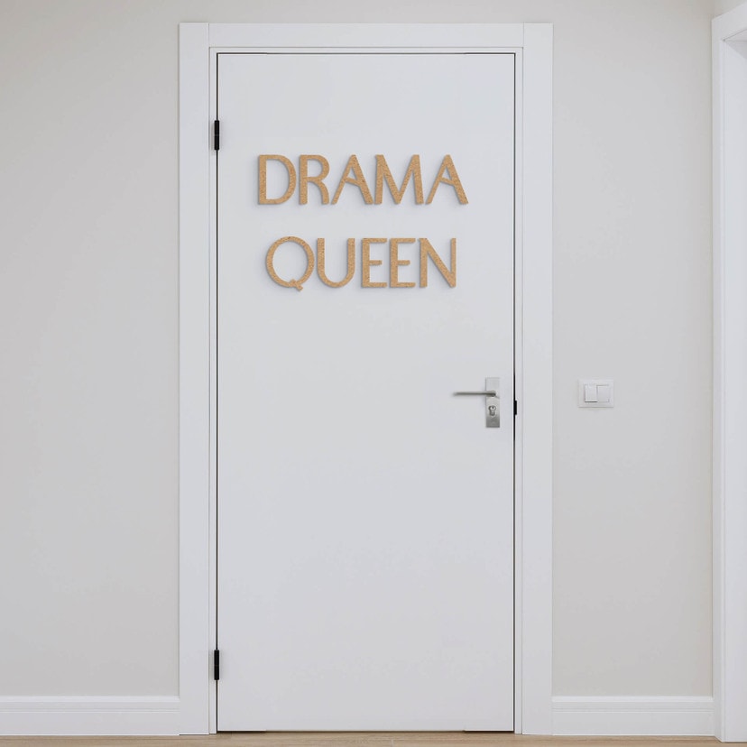 Dekoracja MDF z napisem 3D Drama Queen