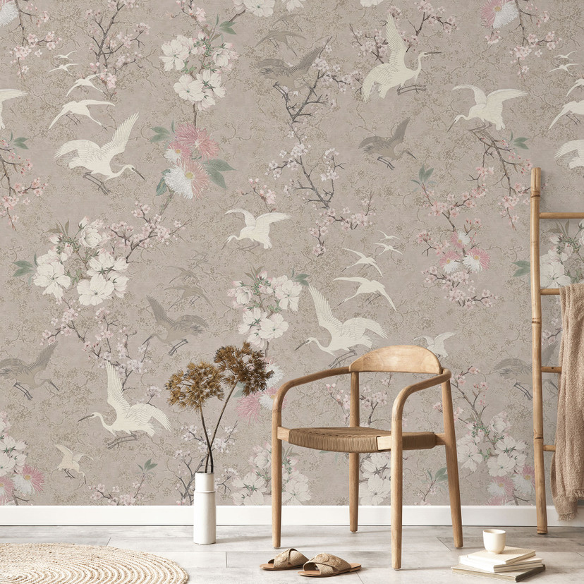 Fototapeta z ptakami Japandi | Żurawie w kolorze beżowym kwitnącej wiśni - Bloomery Decor