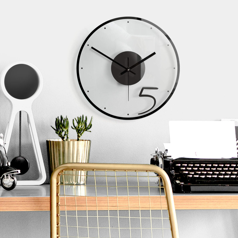 Horloge murale en verre - Cinq 02