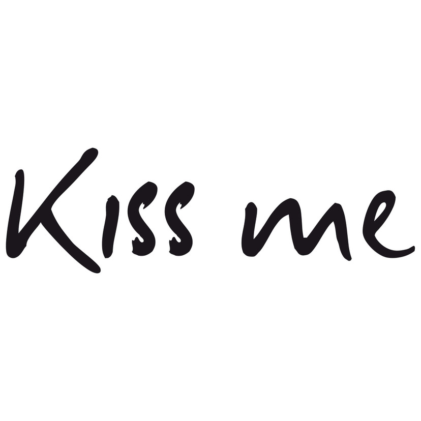 Kiss me (tofarvet) wallsticker