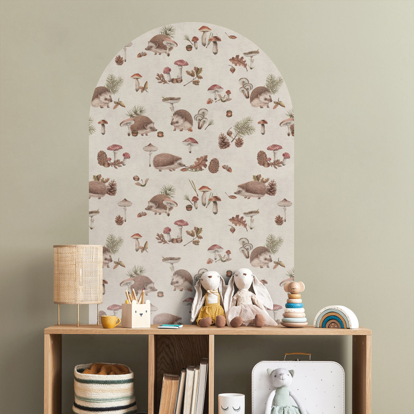 Wallsticker rundbuevægpanel Søde pindsvin i efterårsskoven - Kikki Belle - bred